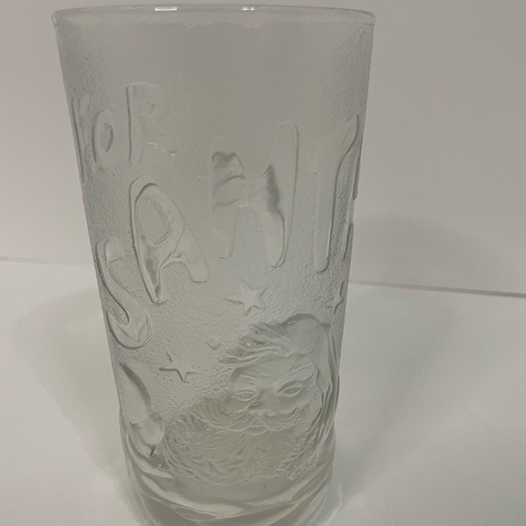 Vintage 3D Embossed “Milk for Santa” 12oz Drinking Glass - Picture 4 of 4